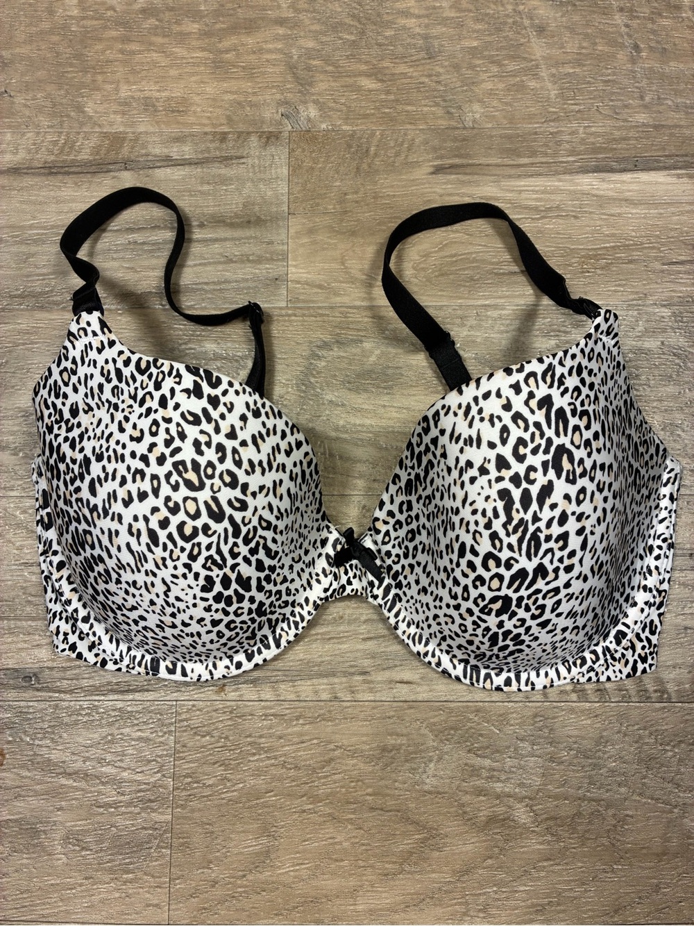 Victoria Secret Underwired Lined Demi Bra Leopard Print